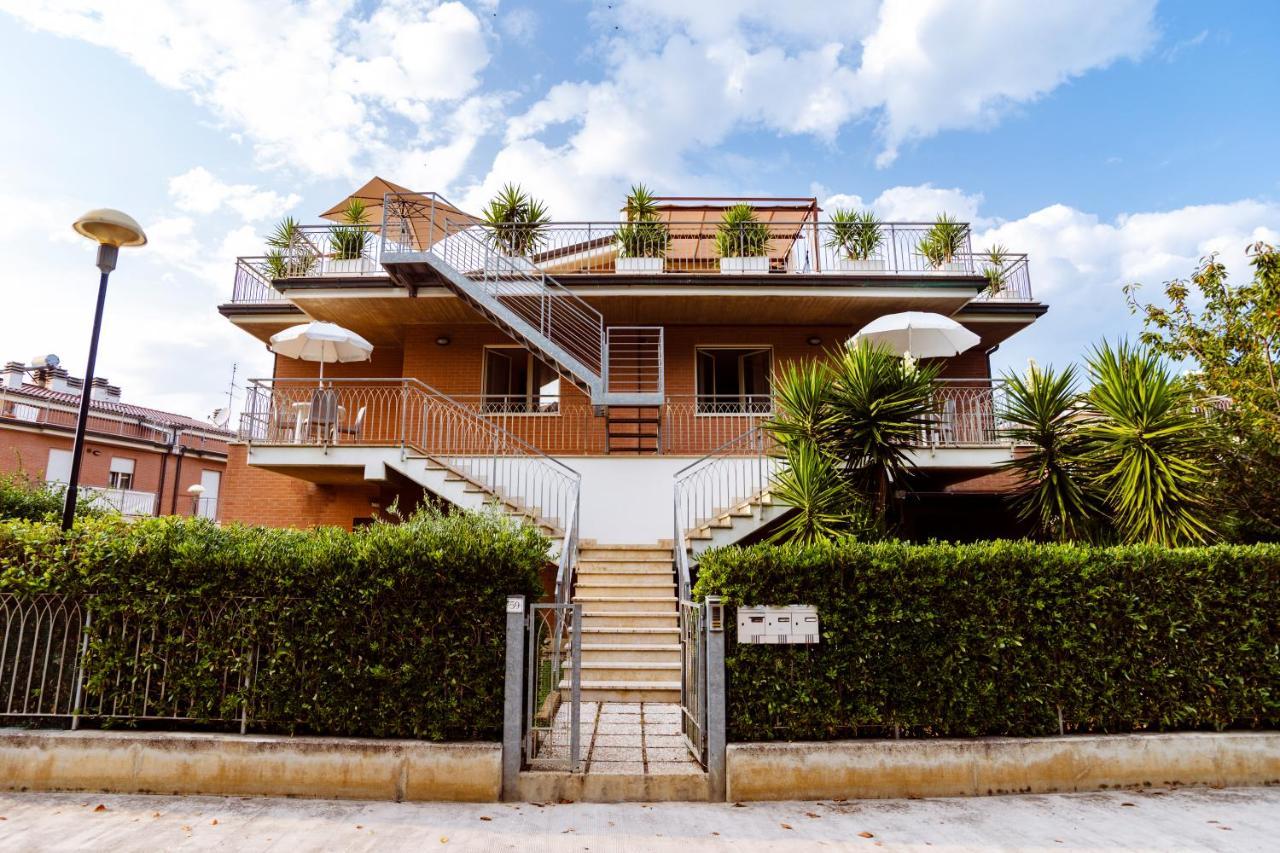 Marche Full Experience-Apartments Porto SantʼElpidio Екстериор снимка