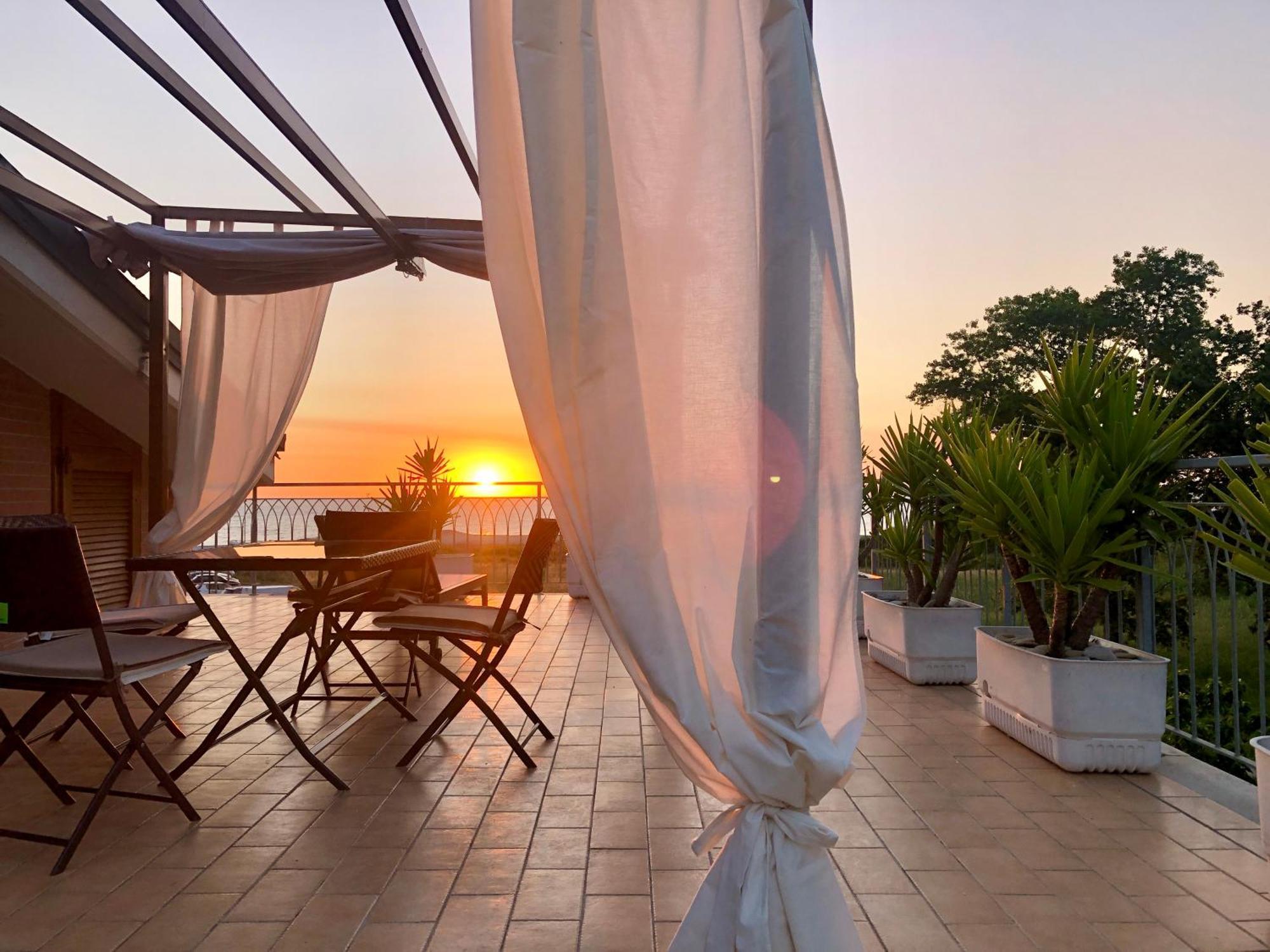 Marche Full Experience-Apartments Porto SantʼElpidio Екстериор снимка