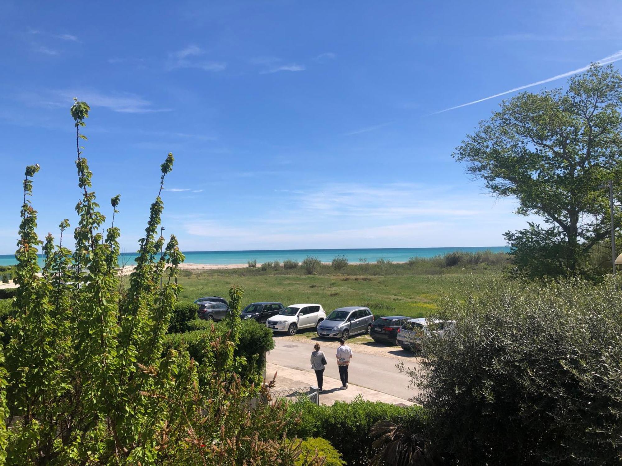 Marche Full Experience-Apartments Porto SantʼElpidio Екстериор снимка